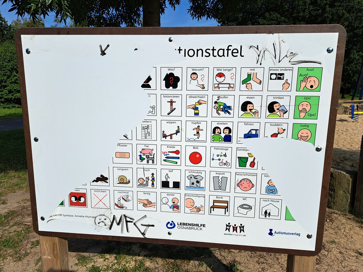 Spielplatz-Kommunikationstafel-2